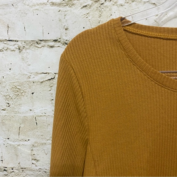 NWT Loveriche Mustard Yellow Thermal Ruffle Flutter Sleeve Top - Picture 2 of 6